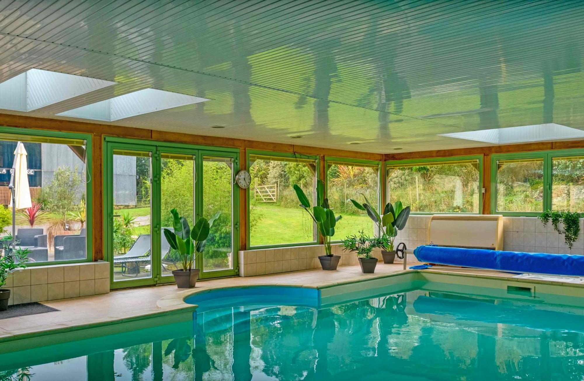 Les Pierres Bleues Bed and Breakfast Saint-Coulitz Εξωτερικό φωτογραφία
