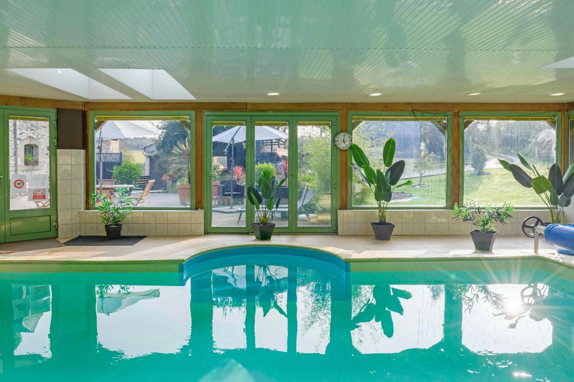 Les Pierres Bleues Bed and Breakfast Saint-Coulitz Εξωτερικό φωτογραφία
