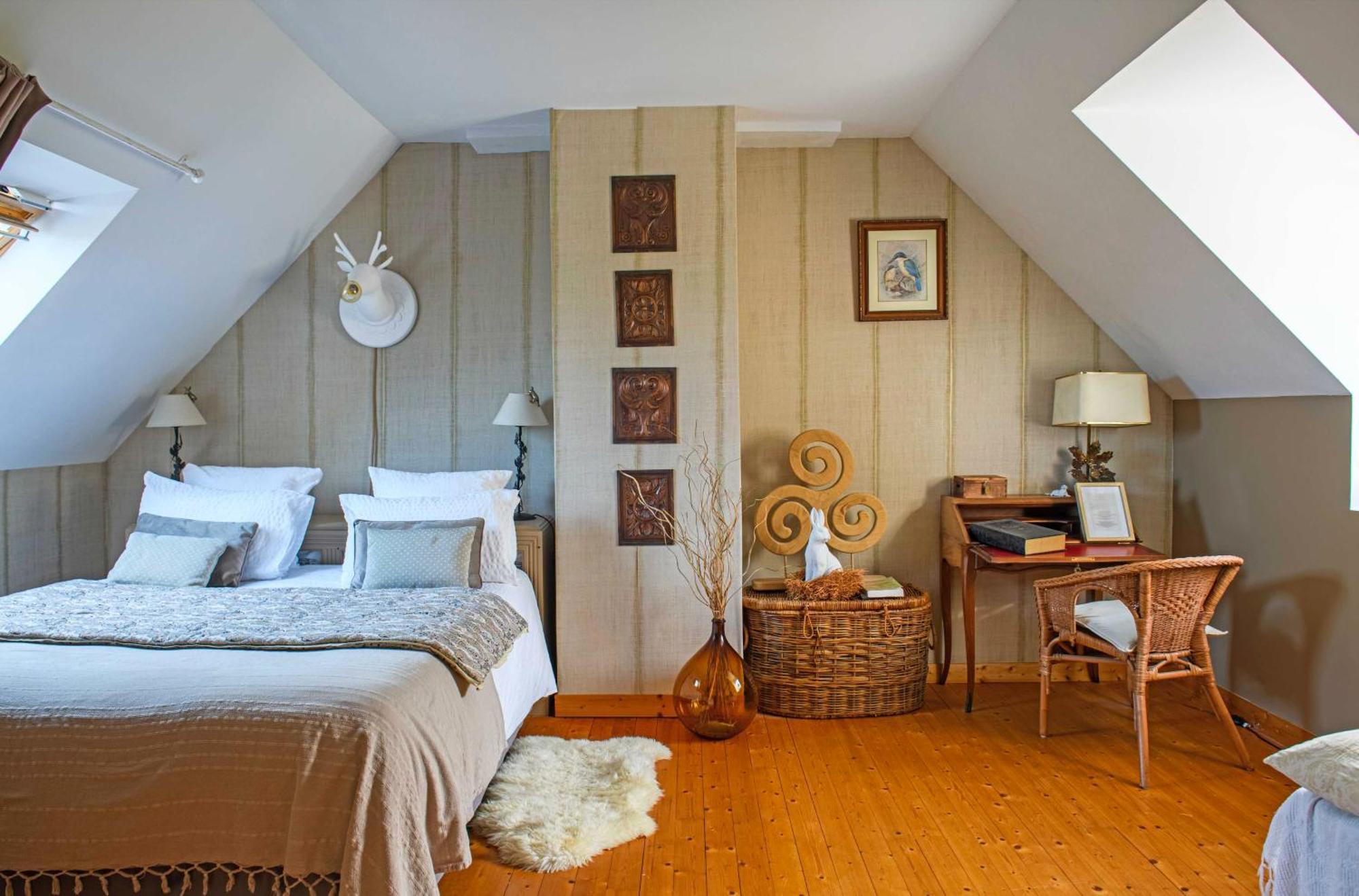 Les Pierres Bleues Bed and Breakfast Saint-Coulitz Εξωτερικό φωτογραφία